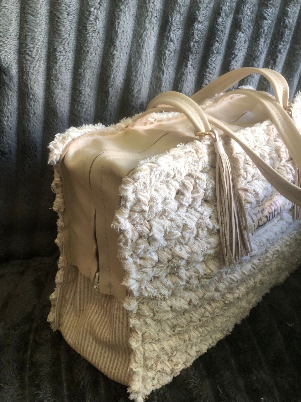 Exclusive bag ESHMI
