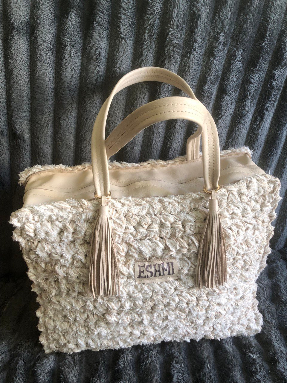 Exclusive bag ESHMI